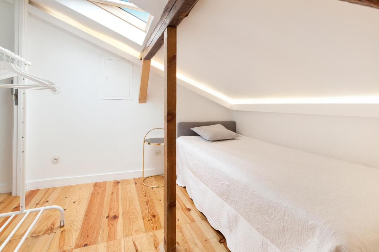 Tiny Cosy Room- Alcantara Lisboa Exteriör bild